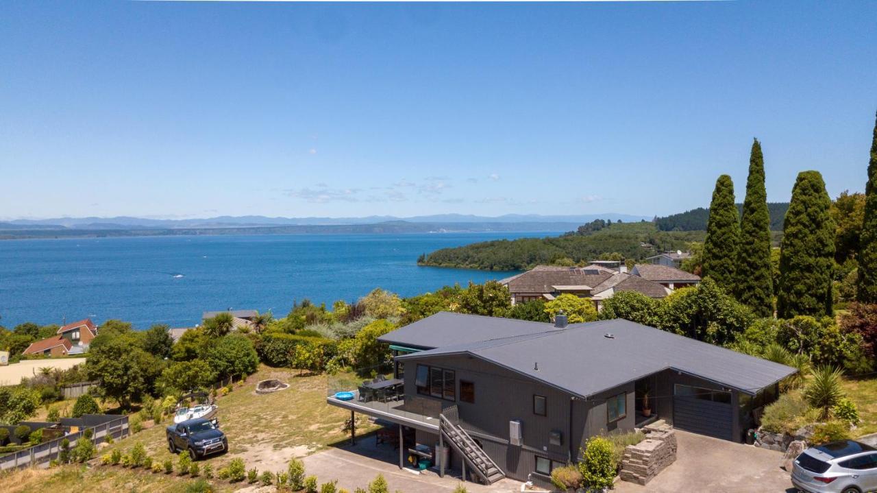 Acacia Bay Bach - Views, Spa & Serenity - Taupo Exteriér fotografie